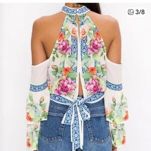 Hot Tomato White Floral Cold-Shoulder Bell Sleeve Top